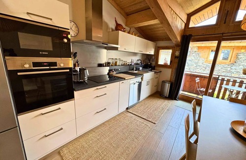 Saint-Marcel Ski Chalet | Renovated village house on 3 levels 4 rooms for 6 people in St Marcel