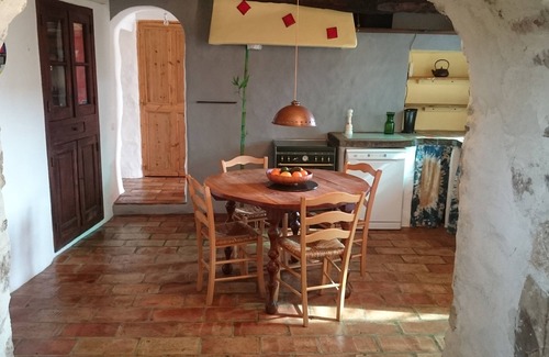 Le Poet-Sigillat House | Rental in Drôme provençale