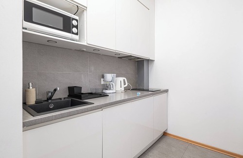 Wlochy Apartment | RentPlanet - Studio Aleje Jerozolimskie