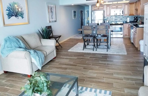 Indian Rocks Beach Condo | Reopened Paradise! Save on 14 Nights – Ocean View, Balcony & Private Beach!