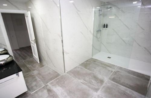 Oliveira De Azemeis House | Requinte House