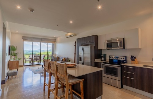 Playa Conchal Condo | Reserva Conchal Resort - Roble Sabana Complex