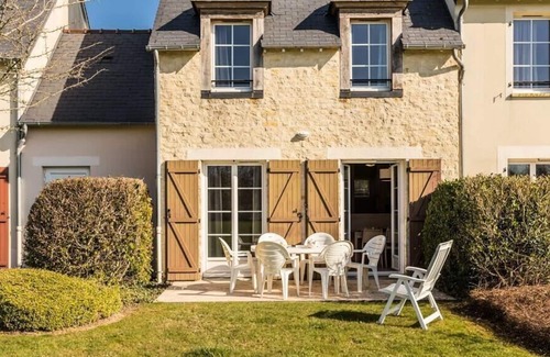 Port-en-Bessin-Huppain House | Residence Pierre & Vacances Le Green Beach**** - House 5 people - 1 bedroom - Terrace