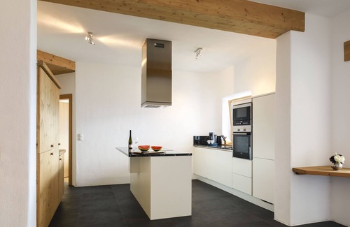Mosern Apartment | Residence Berghof in the "Schwalbennest" of Tyrol