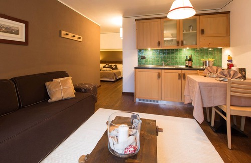 Pallusieux House | Residence Courmaison