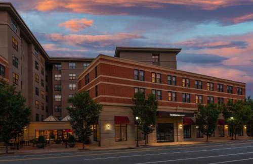 Starr Hill Hotel | Residence Inn by Marriott Charlottesville Downtown