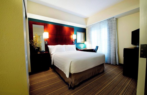 Vaughan Hotel | Residence Inn by Marriott Toronto Vaughan