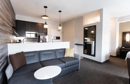 Tulsa Hotel | Residence Inn by Marriott Tulsa Midtown