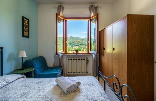 Mologno House | Residence La Mezzaluna