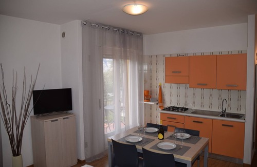 Malcesine Apartment | Residence "La Pergola" central area, garden, swimming pool, parking