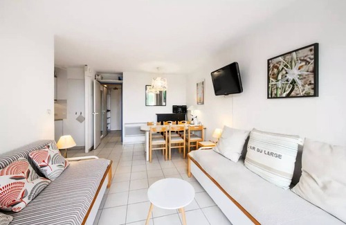 Giens Apartment | Residence La Pinède - maeva Home - 3 Room Apartment 6 People - Selection