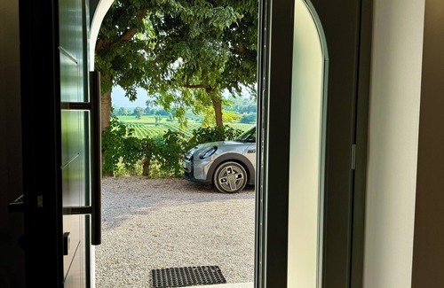 Pozzolengo Apartment | Residence Le Vigne just minutes from Peschiera del Garda, surrounded by vineyards.