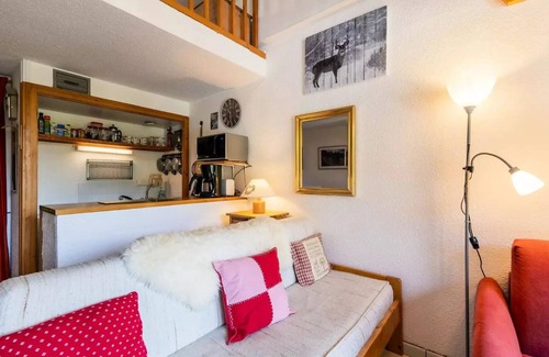 Valloire Apartment | Residence Les Arolles - Studio mezzanine 6 people 2* exposed South