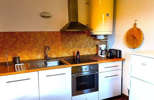 Pelvoux Apartment | Residence Maison Pelmou-pelvoux - Nice T3 apartment in country house for 6 people with balcony.