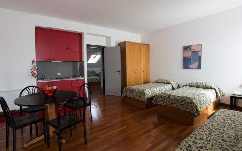 Porta Garibaldi Apartment | Residence Villa Odescalchi