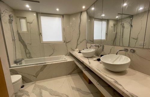 Les Iles Apartment | RESIDENCES HARCOURT - Ile Saint Louis - PARIS