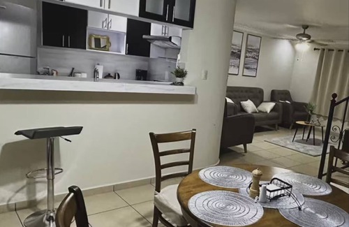 Santa Tecla House | Residencia Cálida y acogedora