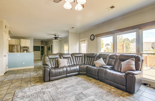 Cordova House | Residential Cul-De-Sac: Suburban Memphis Hideaway!