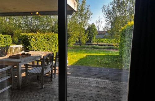 Deinze Apartment | Residentie Pelikaan - nice view on the Leie