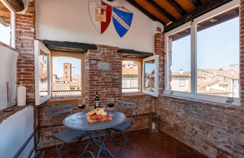 Lucca Historical Center Apartment | Residenza Altana Lucca