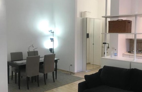Milano Due Apartment | Residenza Idra