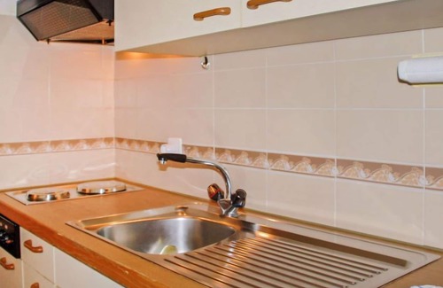 Caslano Apartment | Residenza Parcolago Apt 018 mit Garten by Interhome