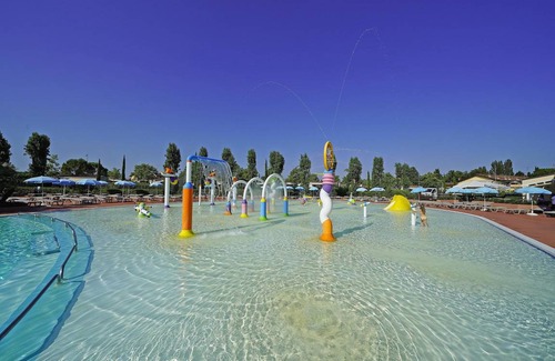 Desenzano del Garda Resort | Resort ∙ 3 bedrooms ∙ 6 guests