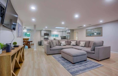 Santee House | Resort Like Oasis: 6BR Home, Pool, Hot Tub & Bar