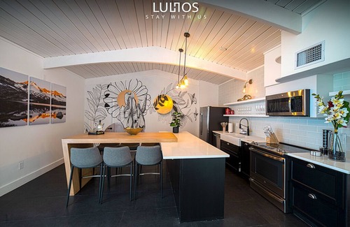 Cutler Bay House | Resort Retreat: Heated Pool, BBQ & Sports Court