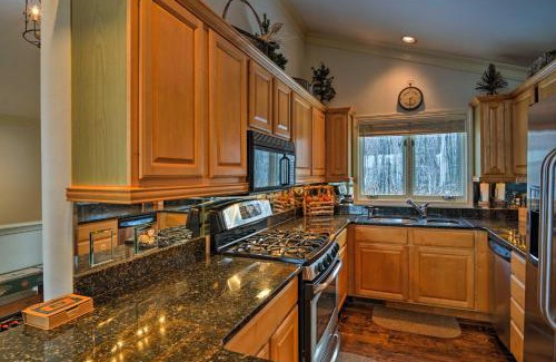 Harbor Springs House | Resort-Style Harbor Springs Home Near Ski Resort!