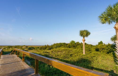 Tybee Island Apartment | Resort views - Huge Balcony - Steps to the beach!