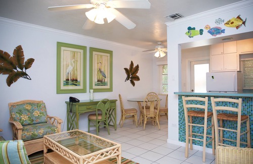 Hillsboro Beach Villa | Resort Villa, Private Oceanfront Beach, Heated Pool, IntraCoastal Gathering