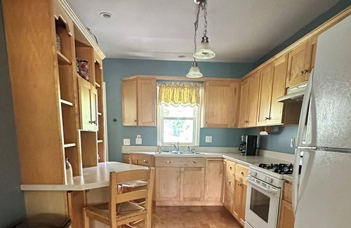 Jamestown House | Rest and Respite-a cozy home to gather in on vacation or be near family at LSS.