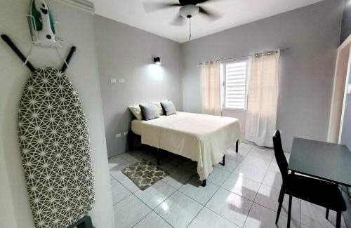 Ottleyʼs Apartment | Rest Easy at Cunningham Suites #2