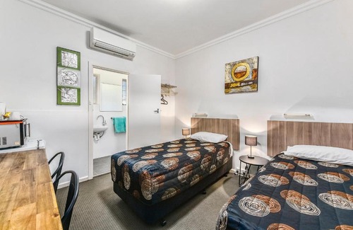 Naracoorte Hotel | Rest Motels