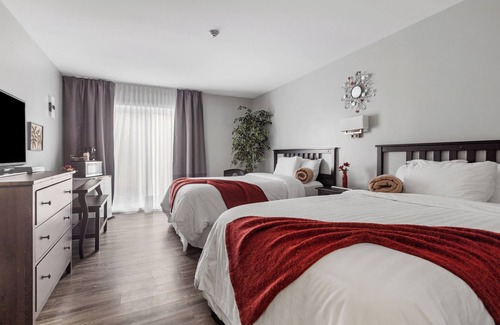 Casselman Hotel | Restauparc Motel - 2 Double Bed & Kitchenette & Private Washroom