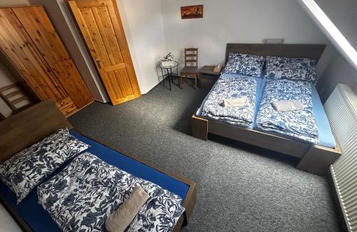 Klasterec nad Orlici House | Restaurace a penzion Na Stráni