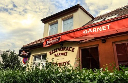 Olomouc House | Restaurace A Penzion Garnet