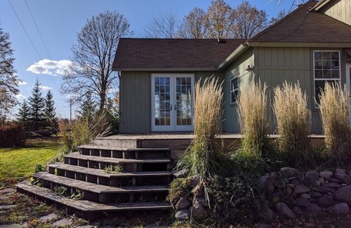 Erskine House | Restful Railroad House near Rydell Refuge