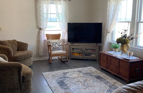 Bluffton Other | Restored farmhouse just steps from the Katy Trail
