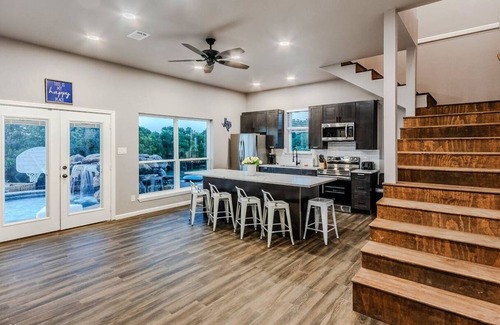 Irene House | Retreat Blooming Grove | A Retreat DFW Experience