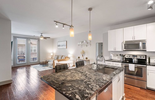 Woodbridge Bed & Breakfast | Retreat | Pool & Gym | Free-Parking