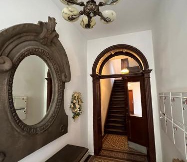 Deutz Apartment | Retro Appartement im Herzen von Köln Deutz