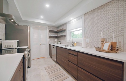 Fishers House | Retro Charm and Modern Comfort in Fishers