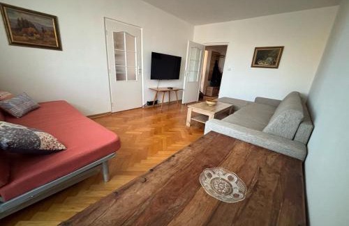 Kosice Old Town Apartment | Retro Vibes & Modern Comfort Apt