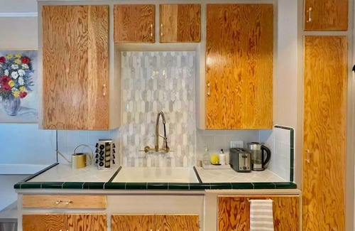 Eastside Condo | Retro Vibes - Updated 1950s 1 Br/1 bath Duplex Unit