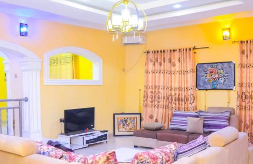 Ishara House | Revolution Apartment Lemode Kobape abk