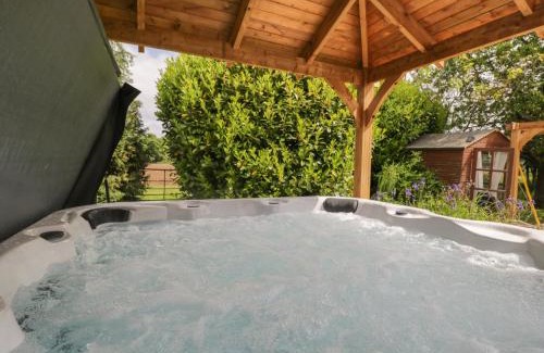 Chippenham House | Reybridge House