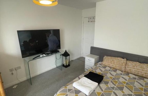 Waltham Abbey House | Rhapsody Premium