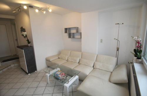 Weisenau Apartment | Rheinblick 3-Zimmer Apartment